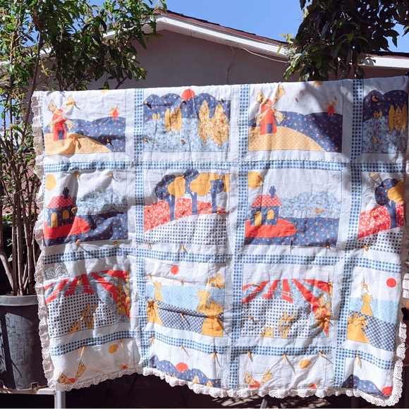 True Vintage Patchwork Quilt with Windmill Scenic Design - Picture 1 of 7
